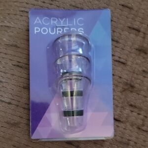 Traveling Vineyards Acrylic Wine Pourers   Set of 3- NEW